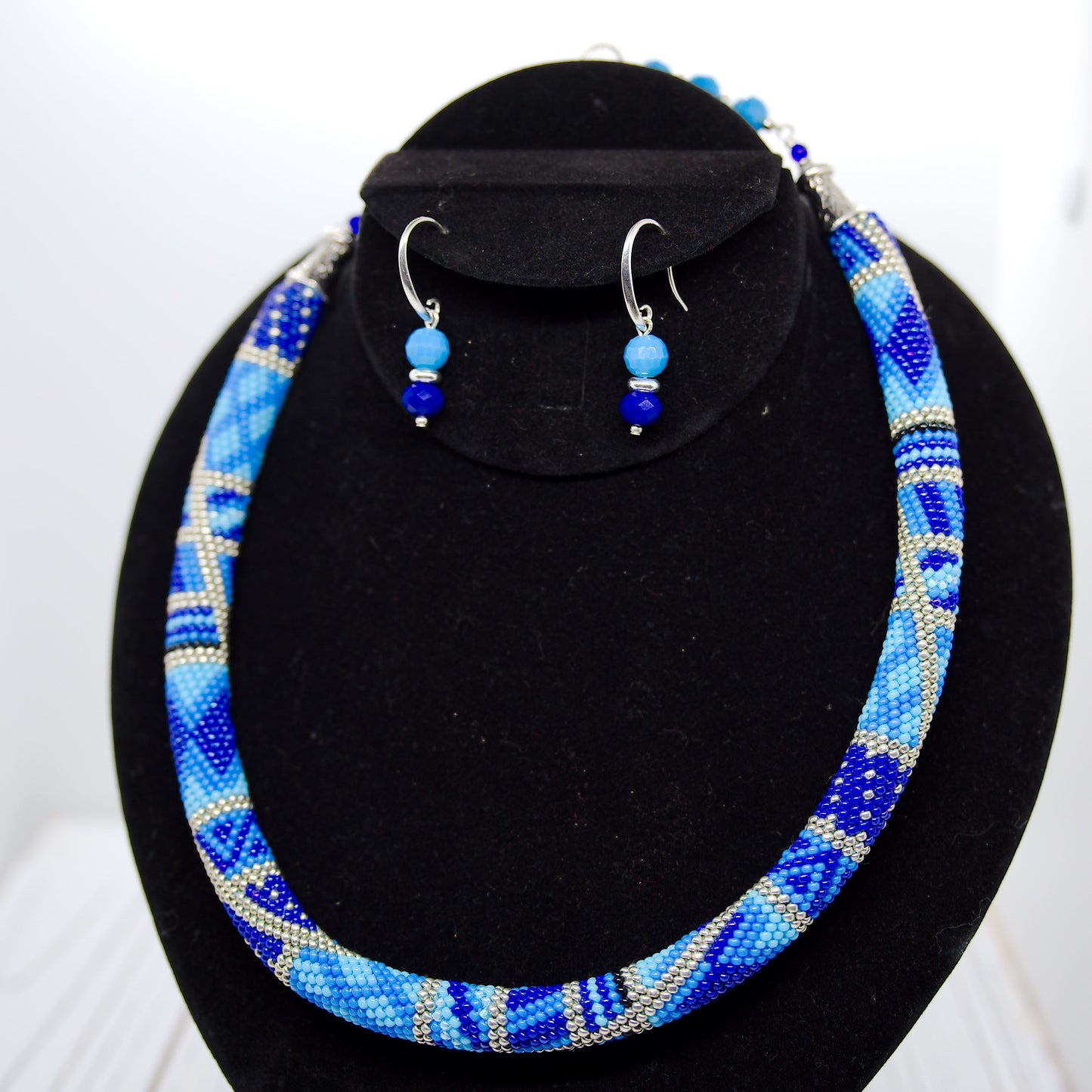 Blue Horizon Necklace Set