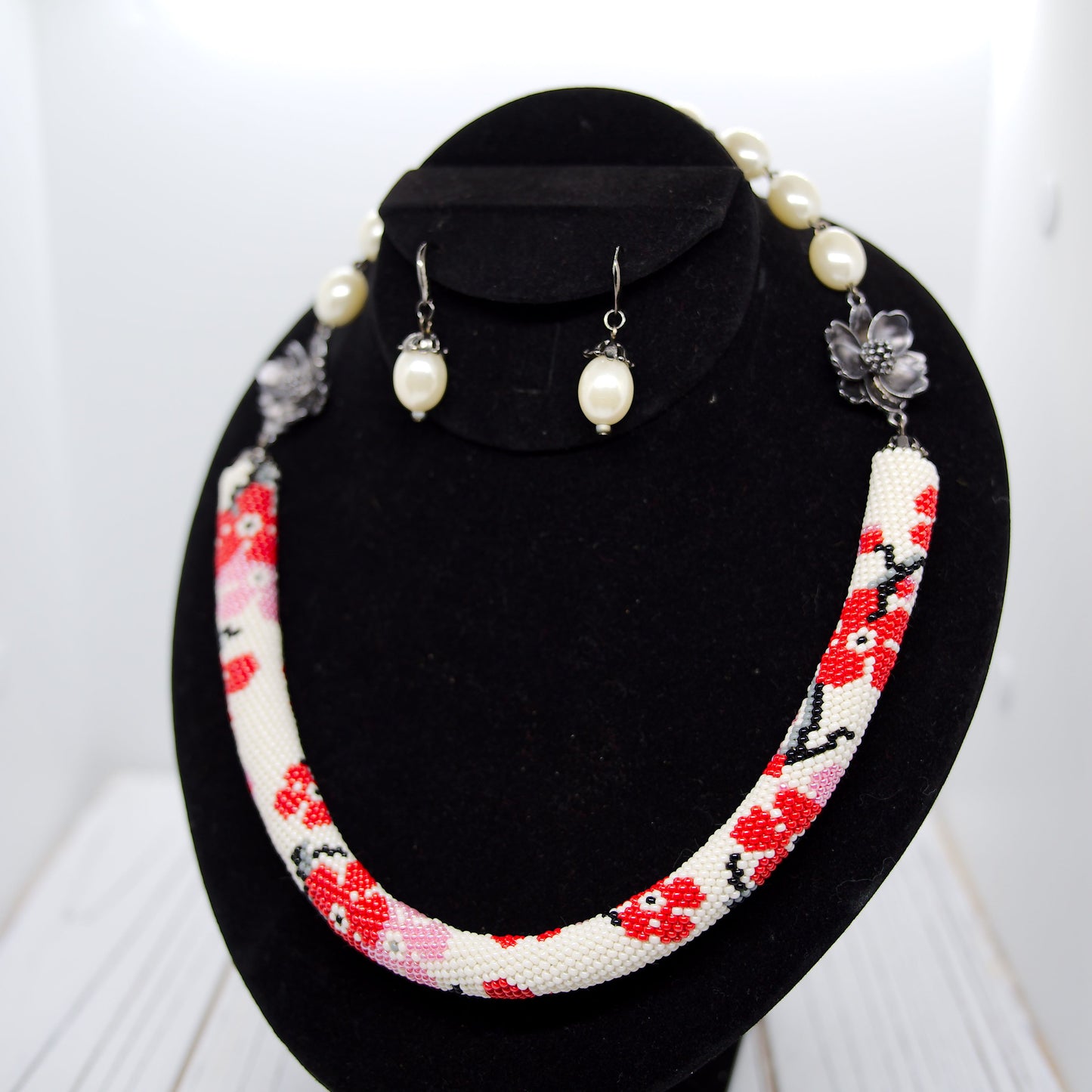Sakura Elegance Necklace Set