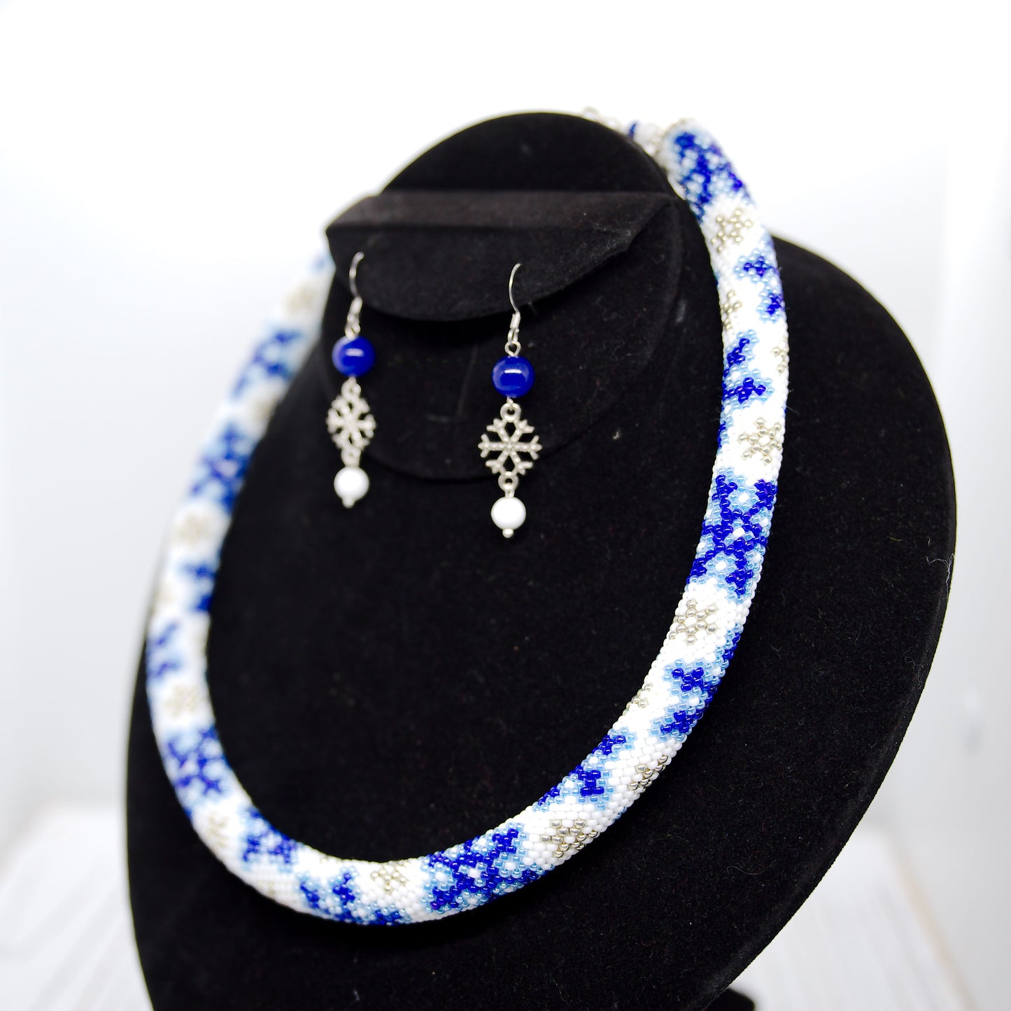 Snowflake Sparkle Necklace Set