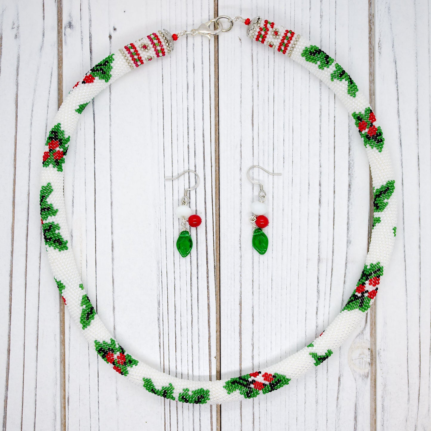 Holly Jolly Necklace Set