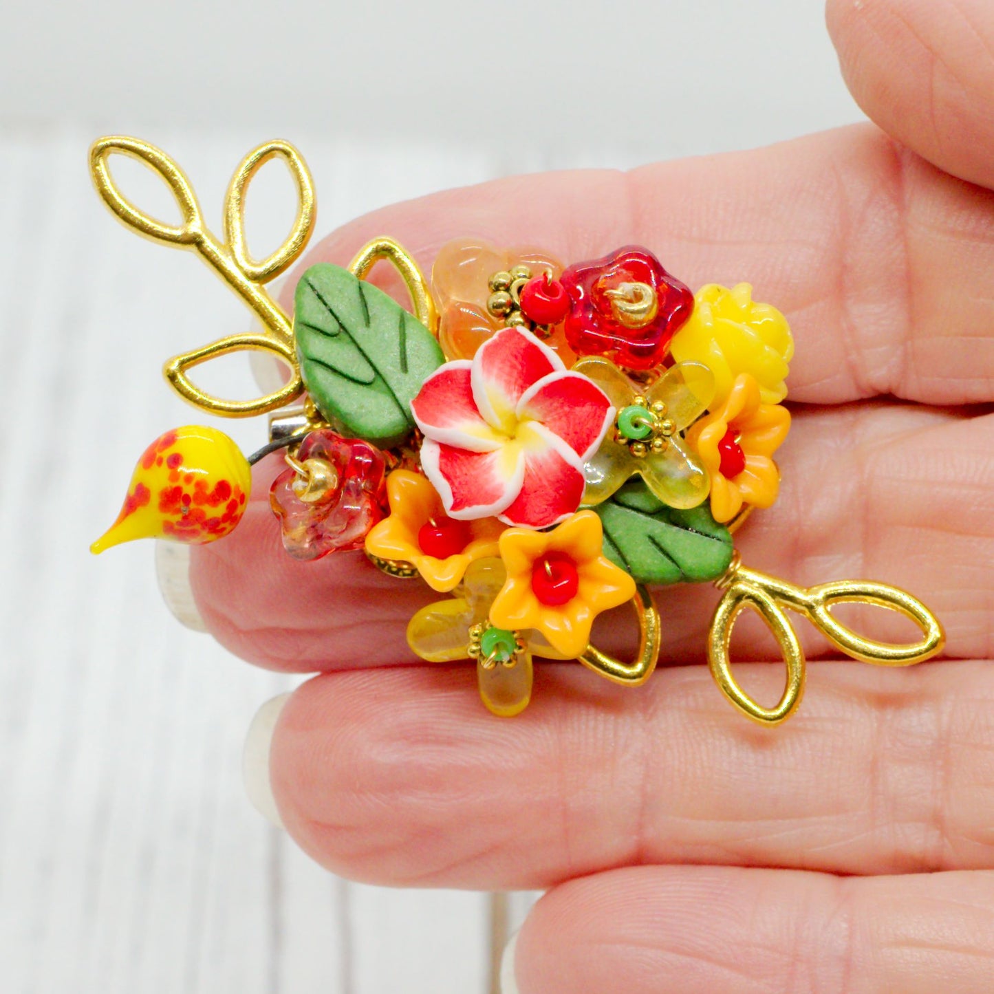 Bahamian Holiday Brooch