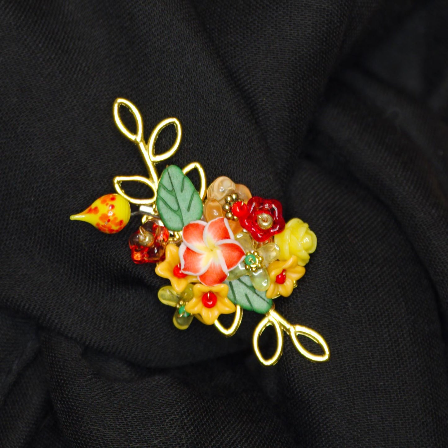 Bahamian Holiday Brooch